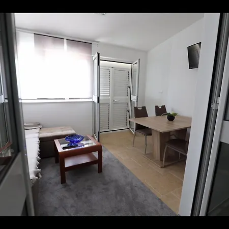 Apartamento Kokic Sukošan