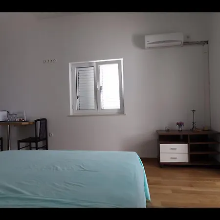 Apartamento Kokic Sukošan