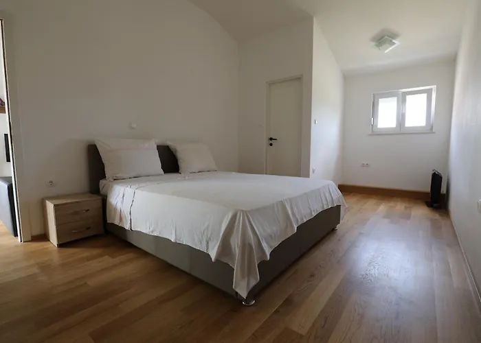 Apartamento Kokic Sukošan